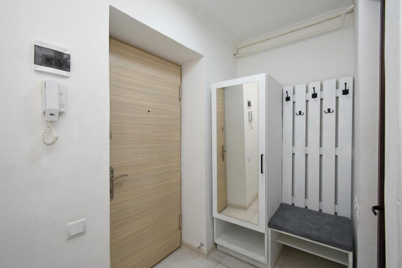 Cozy Apartment Near To The Metro H Kochar 19 耶烈万 外观 照片