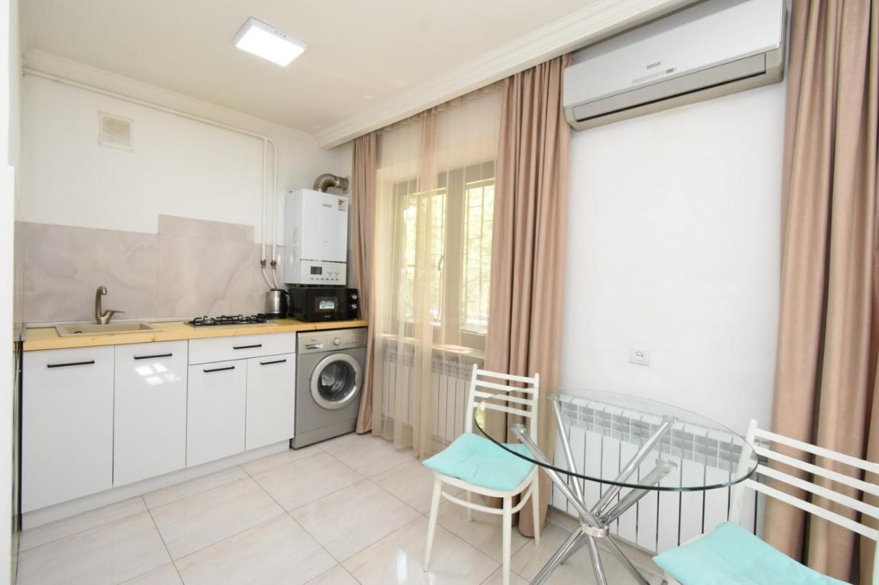 Cozy Apartment Near To The Metro H Kochar 19 耶烈万 外观 照片