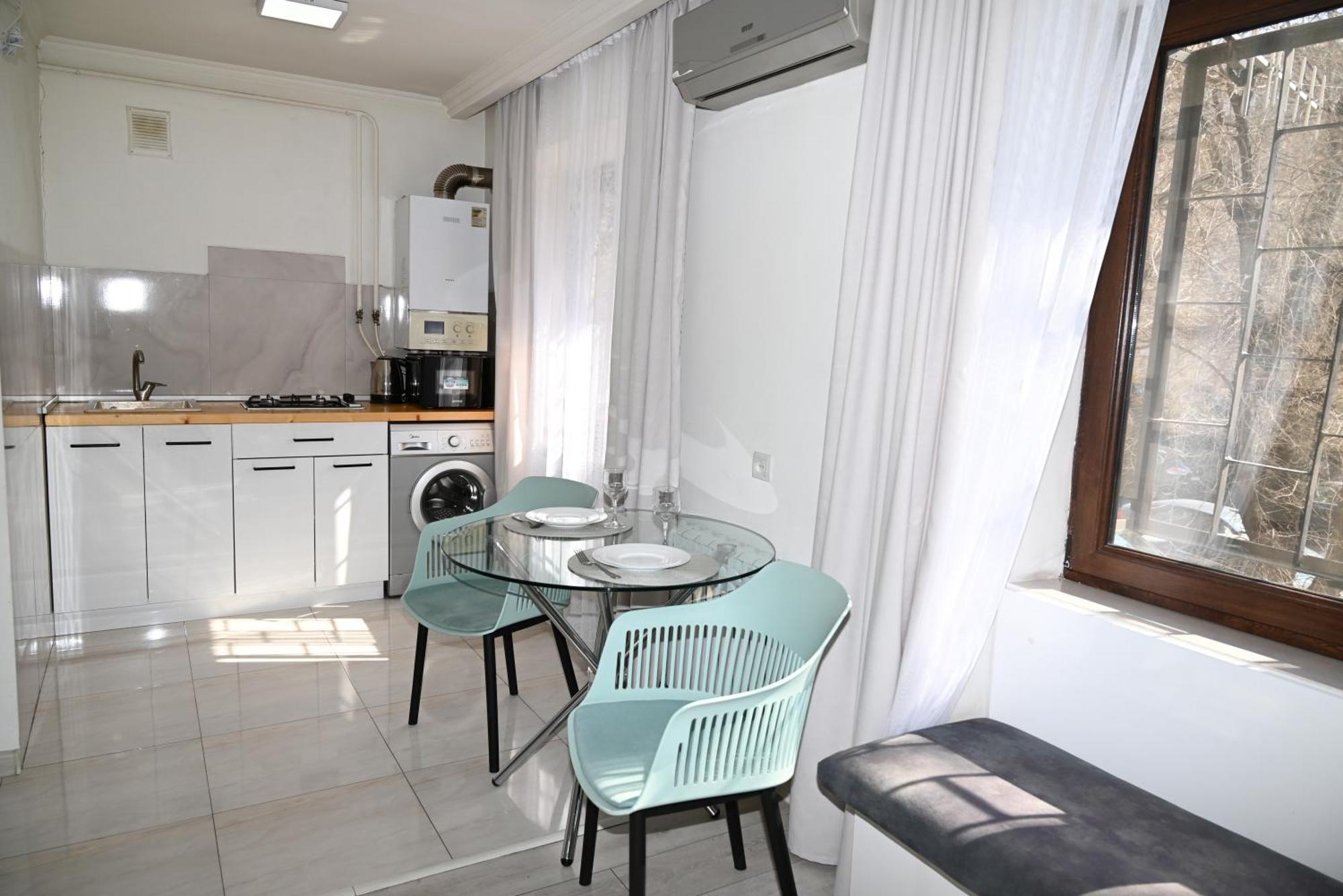 Cozy Apartment Near To The Metro H Kochar 19 耶烈万 外观 照片